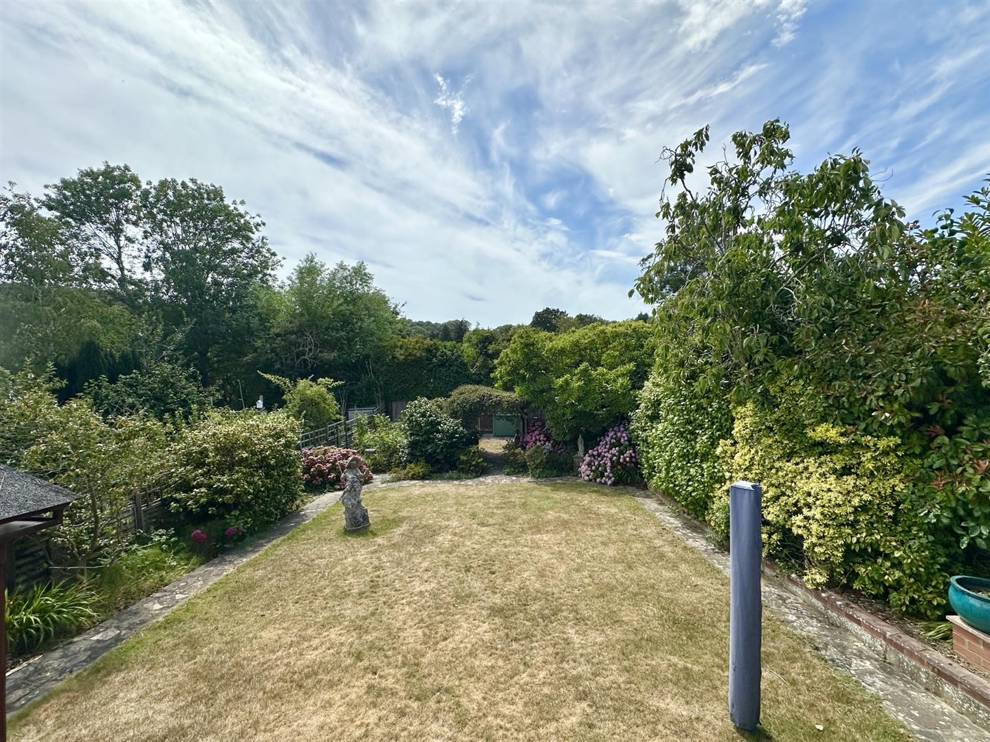 2 bed property in Park View, Hastings